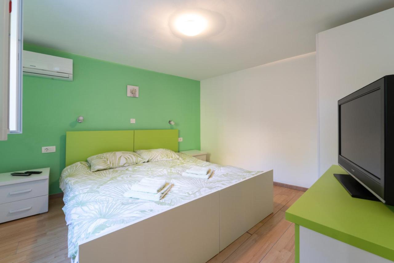 Apartment Fly Split Eksteriør billede