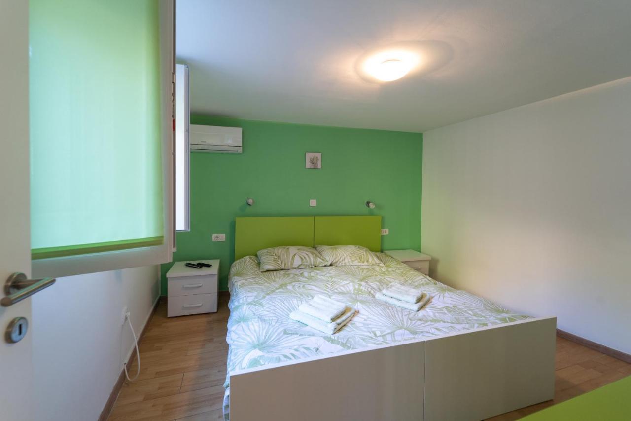 Apartment Fly Split Eksteriør billede